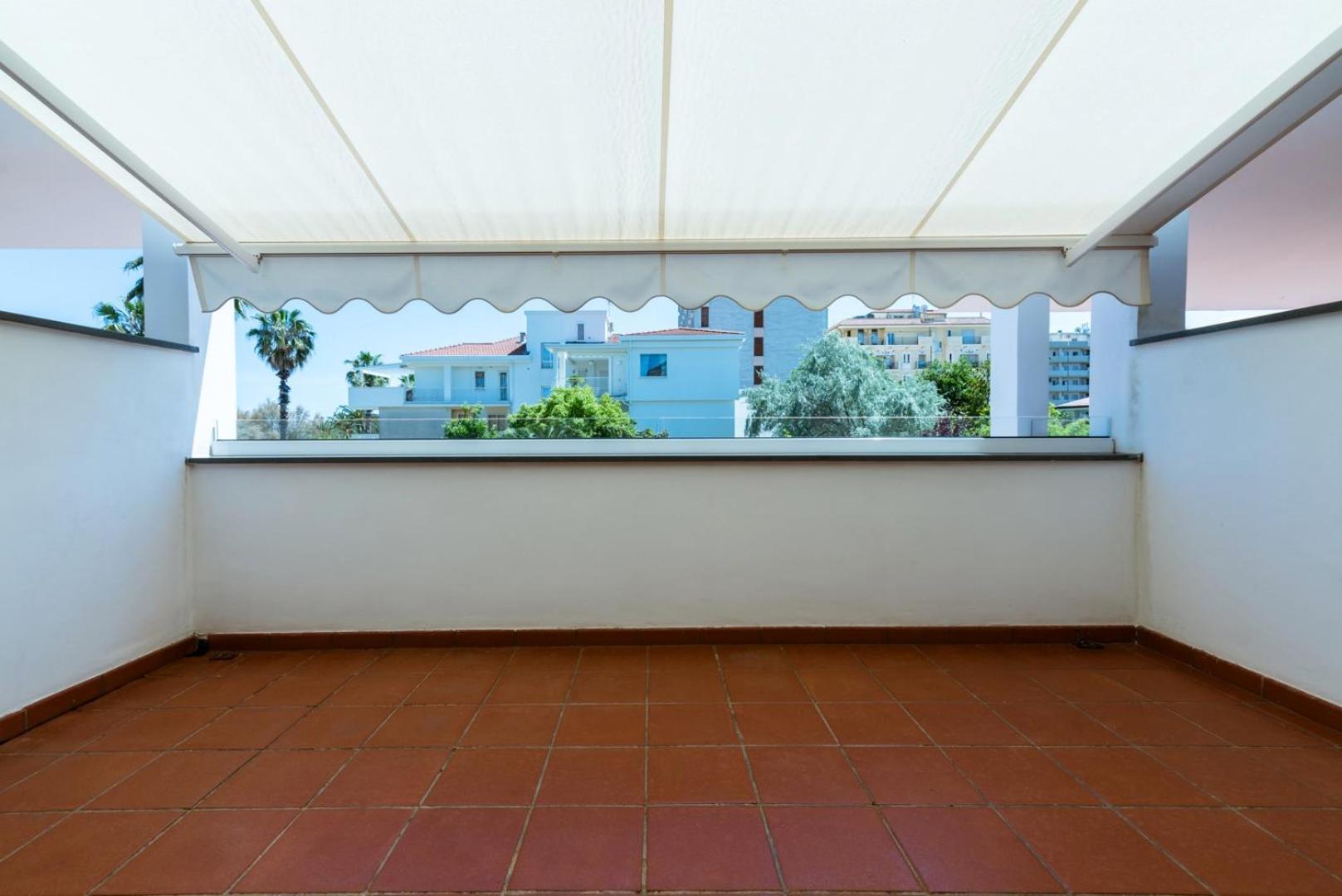Residence Elle San Benedetto del Tronto Buitenkant foto