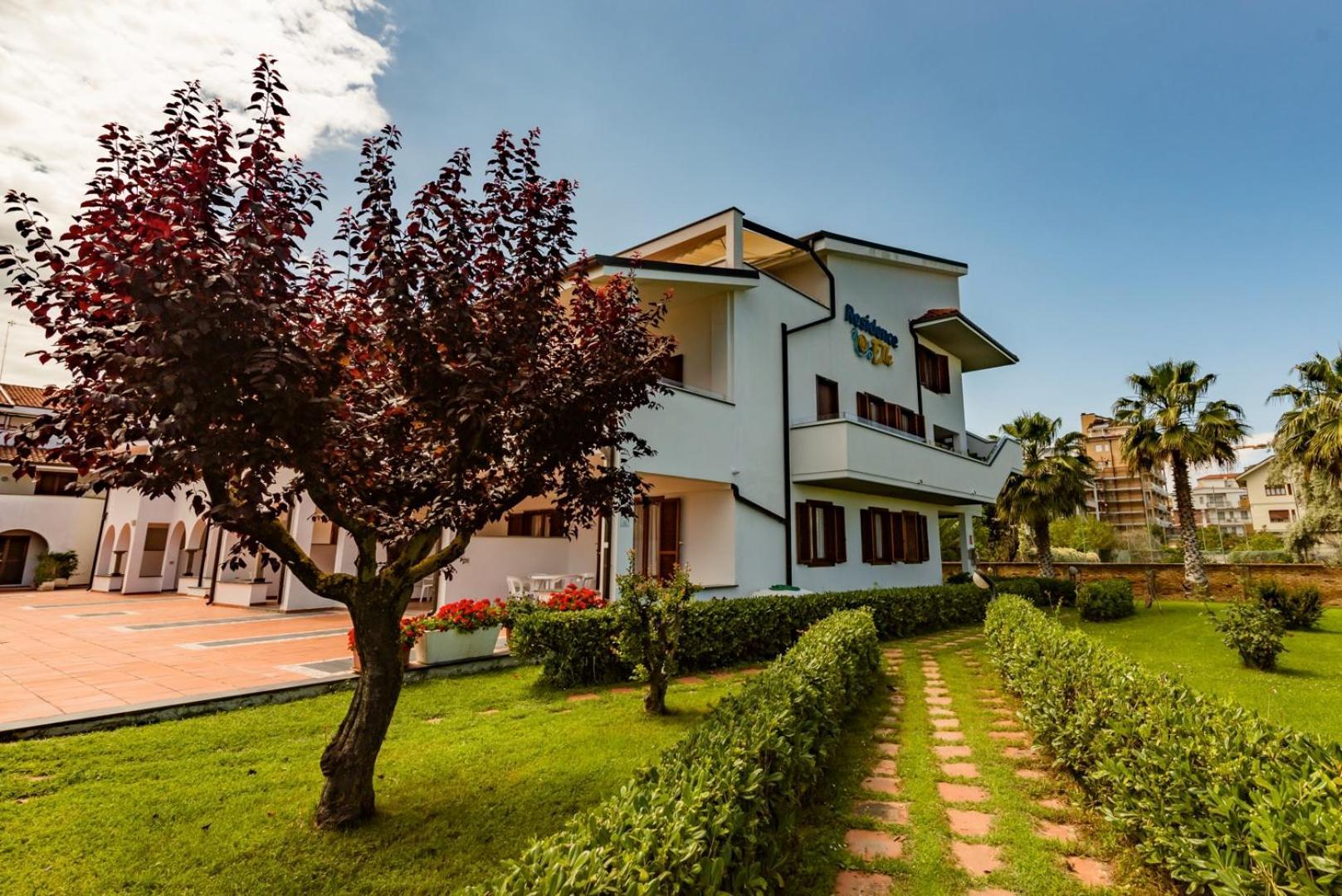 Residence Elle San Benedetto del Tronto Buitenkant foto