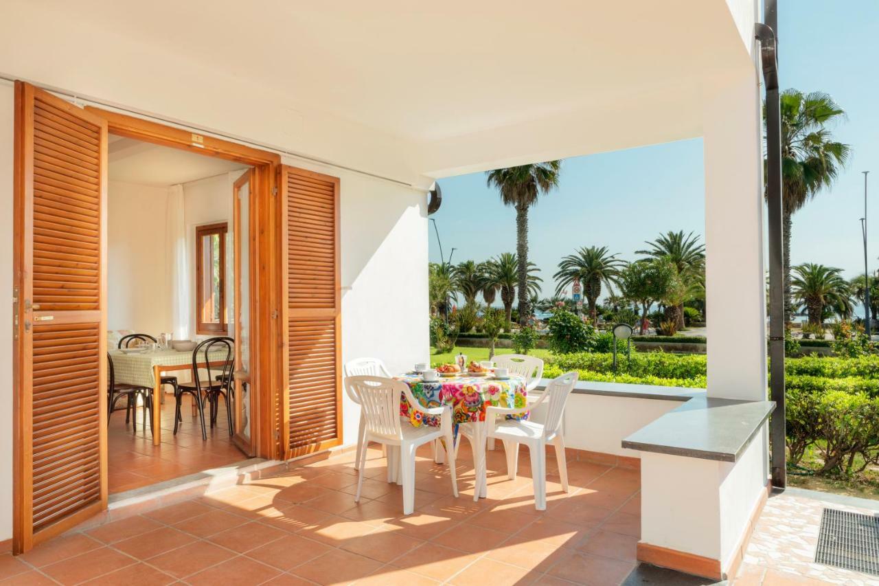 Residence Elle San Benedetto del Tronto Buitenkant foto