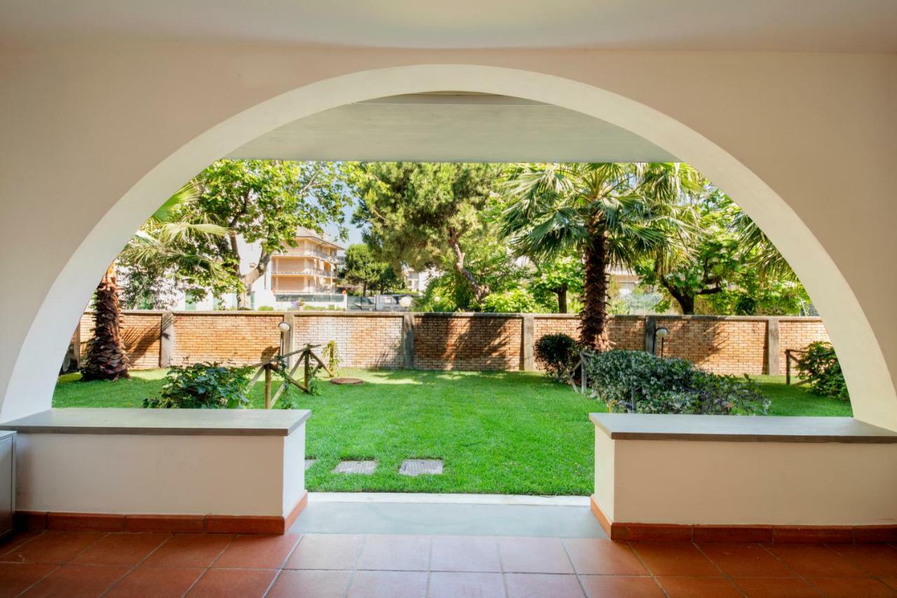Residence Elle San Benedetto del Tronto Buitenkant foto